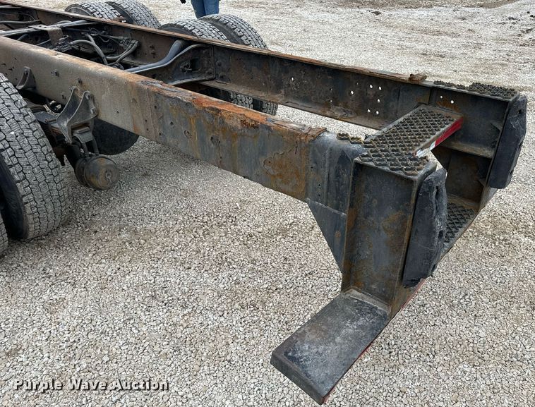 image for item EN5100 2007 International 4400 truck cab and chassis