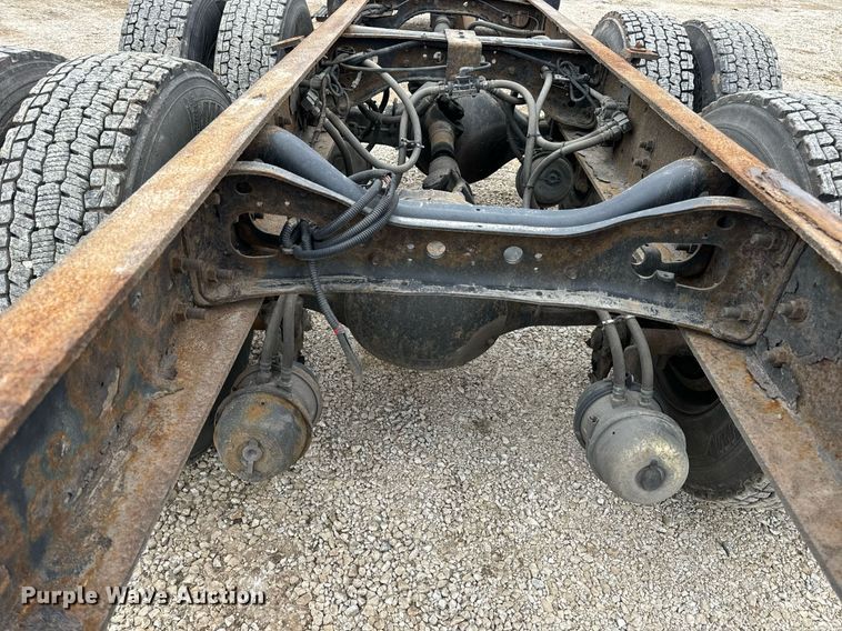 image for item EN5100 2007 International 4400 truck cab and chassis