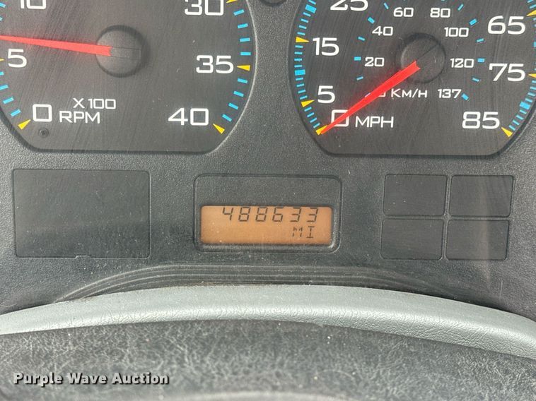 image for item EN5100 2007 International 4400 truck cab and chassis