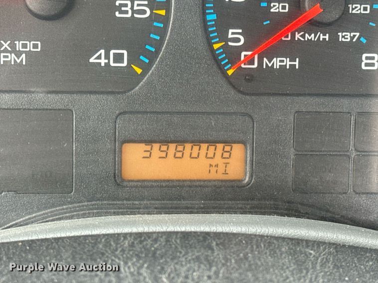 image for item EN5102 2007 International 4400 truck cab and chassis