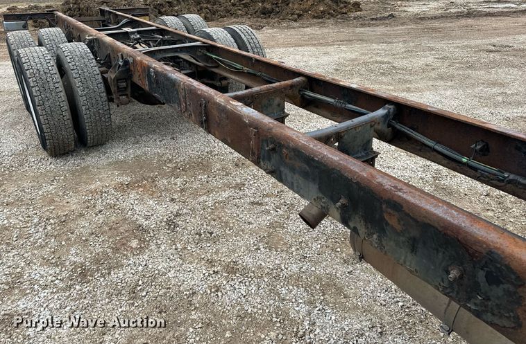 image for item EN5103 2007 International 4400 truck cab and chassis