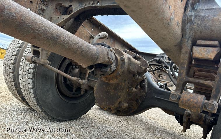 image for item EN5103 2007 International 4400 truck cab and chassis