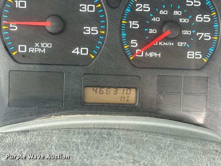 image for item EN5103 2007 International 4400 truck cab and chassis