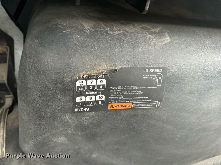 image for item EN5103 2007 International 4400 truck cab and chassis