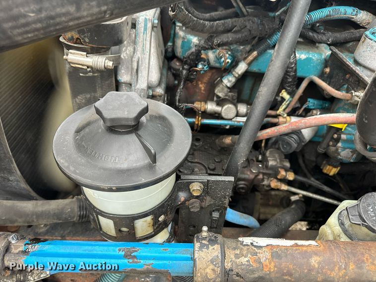 image for item EN5103 2007 International 4400 truck cab and chassis