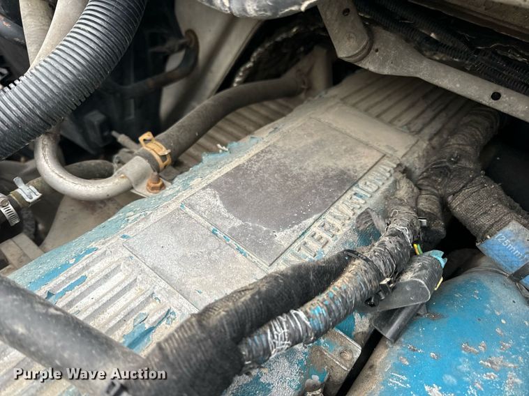 image for item EN5103 2007 International 4400 truck cab and chassis