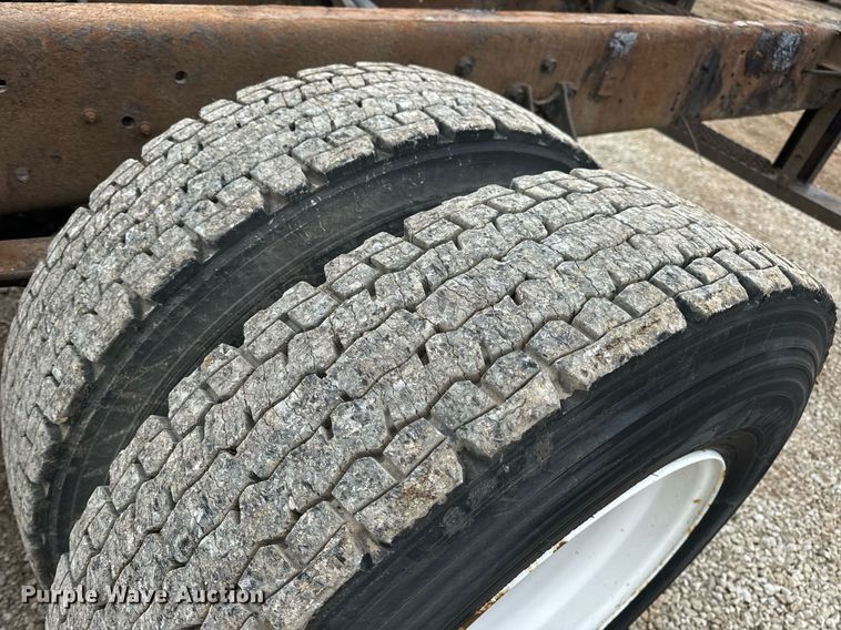 image for item EN5103 2007 International 4400 truck cab and chassis