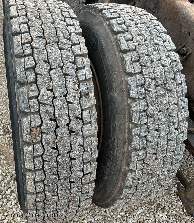 image for item EN5103 2007 International 4400 truck cab and chassis