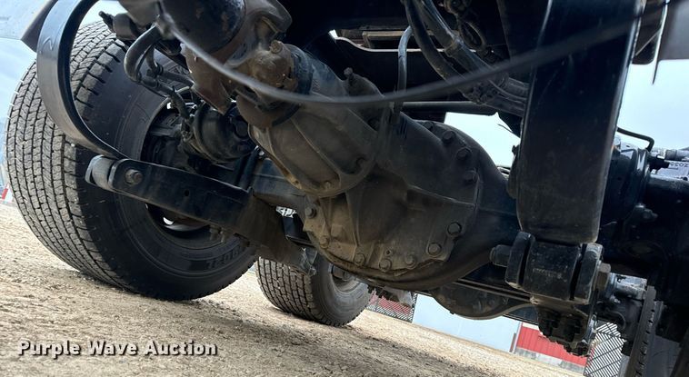 image for item EN5105 2020 Kenworth T680 semi truck