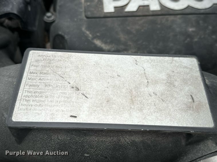 image for item EN5105 2020 Kenworth T680 semi truck