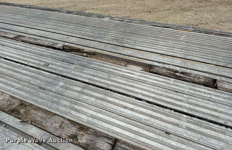 image for item EN5106 2006 Reitnouer DropMizer drop deck equipment trailer