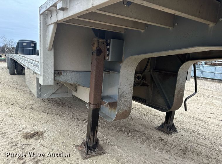 image for item EN5106 2006 Reitnouer DropMizer drop deck equipment trailer