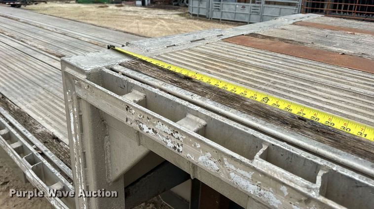 image for item EN5106 2006 Reitnouer DropMizer drop deck equipment trailer