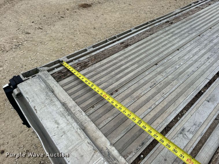 image for item EN5106 2006 Reitnouer DropMizer drop deck equipment trailer