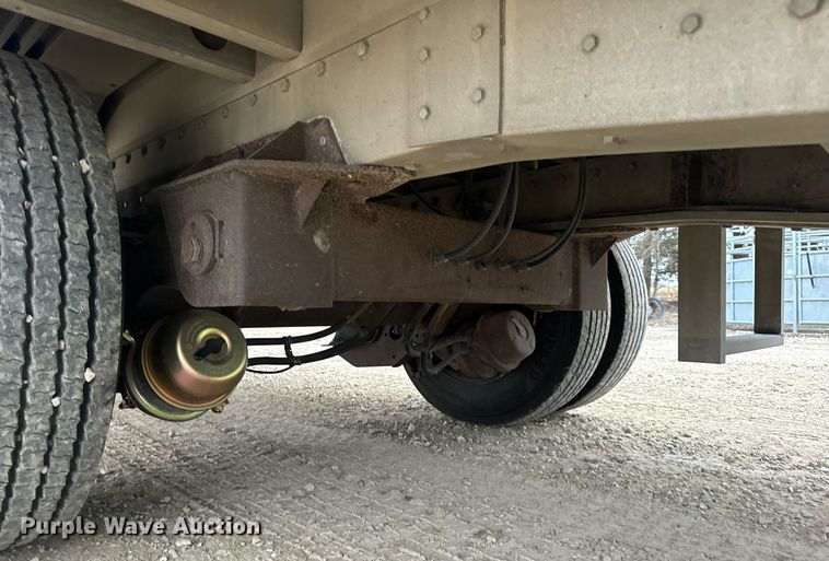 image for item EN5106 2006 Reitnouer DropMizer drop deck equipment trailer