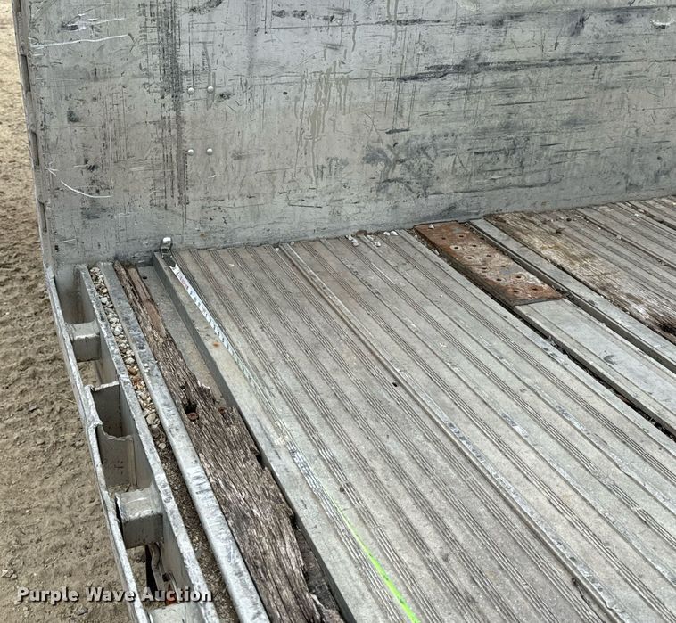 image for item EN5106 2006 Reitnouer DropMizer drop deck equipment trailer