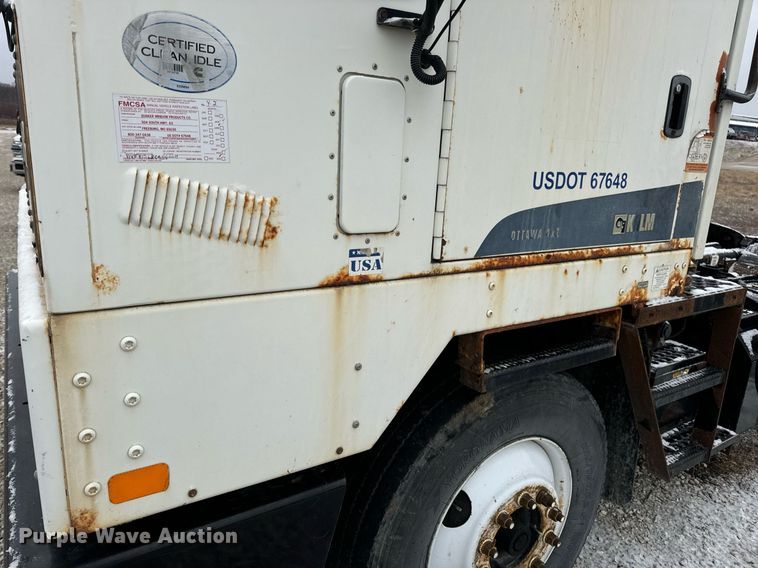 image for item EN5108 2012 Kalmar 4X2 yard truck