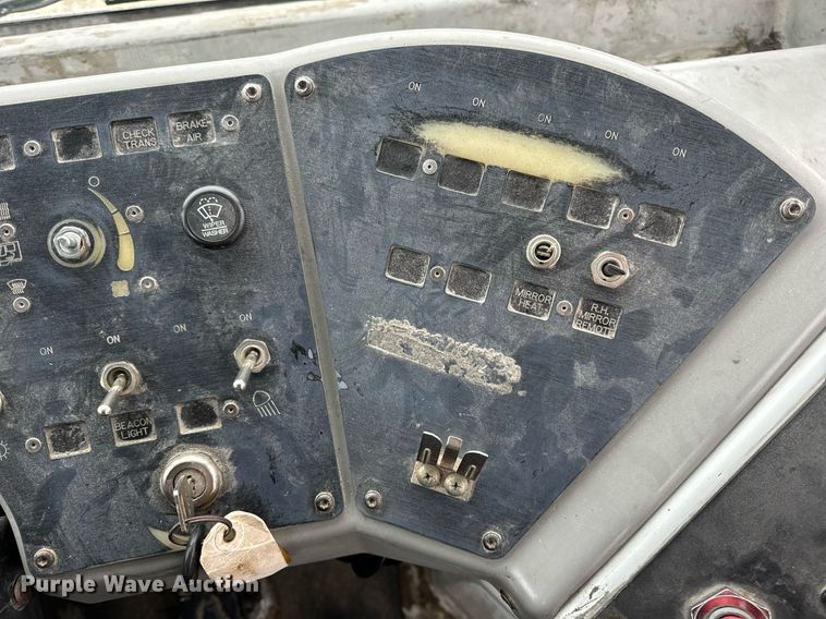 image for item EN5108 2012 Kalmar 4X2 yard truck