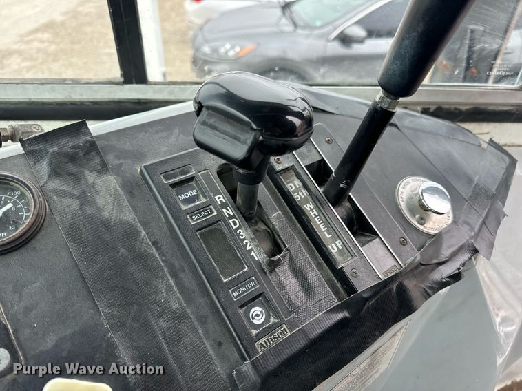 image for item EN5108 2012 Kalmar 4X2 yard truck