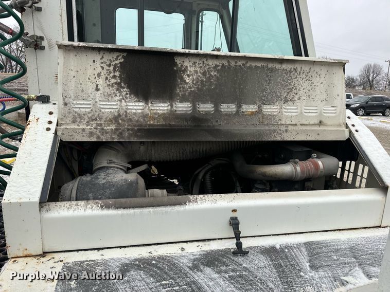 image for item EN5108 2012 Kalmar 4X2 yard truck