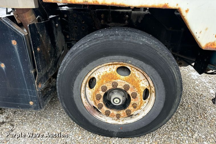 image for item EN5108 2012 Kalmar 4X2 yard truck