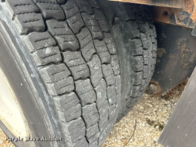 image for item EN5108 2012 Kalmar 4X2 yard truck