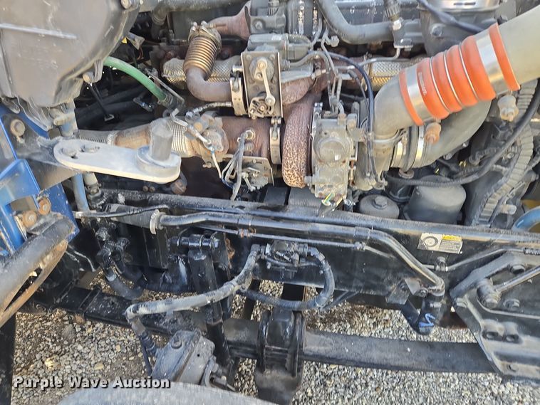 image for item EQ3949 2014 Kenworth T660 semi truck