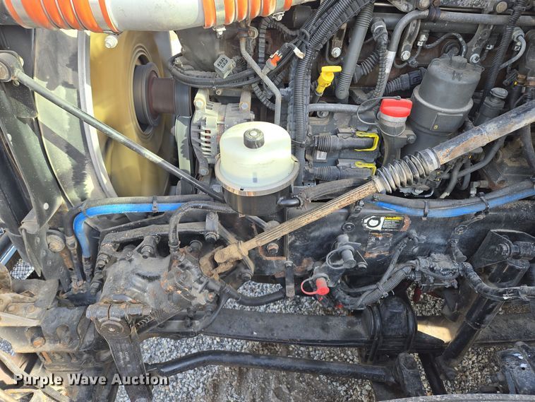 image for item EQ3949 2014 Kenworth T660 semi truck