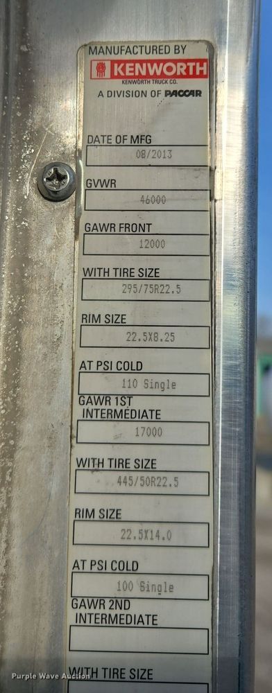 image for item EQ3949 2014 Kenworth T660 semi truck