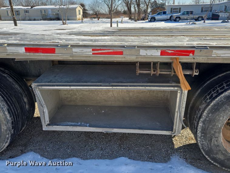image for item EQ6550 2014 Transcraft Eagle II flatbed trailer
