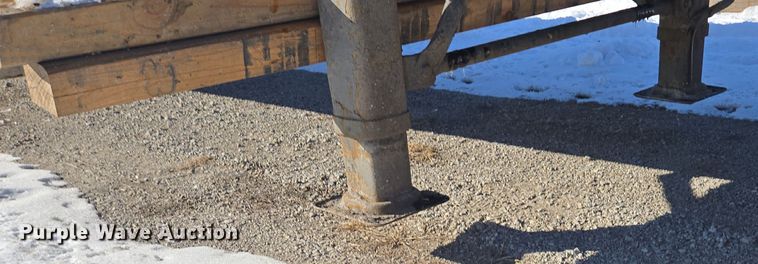 image for item EQ6550 2014 Transcraft Eagle II flatbed trailer