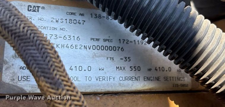 image for item EY9884 2000 International 9900ix semi truck