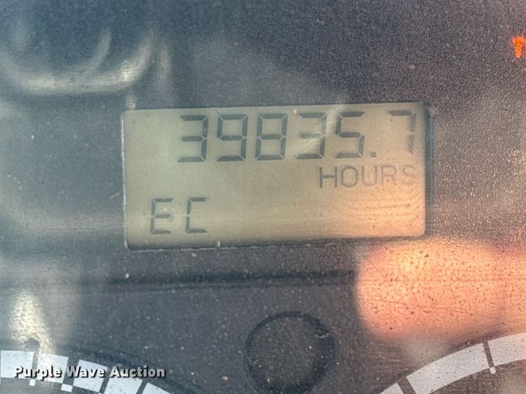 image for item LH9464 2005 Freightliner Columbia semi truck