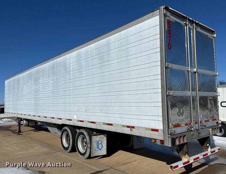 image for item LH9465 2005 Utility VS2RA refrigerated van trailer