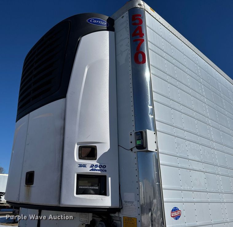 image for item LH9465 2005 Utility VS2RA refrigerated van trailer