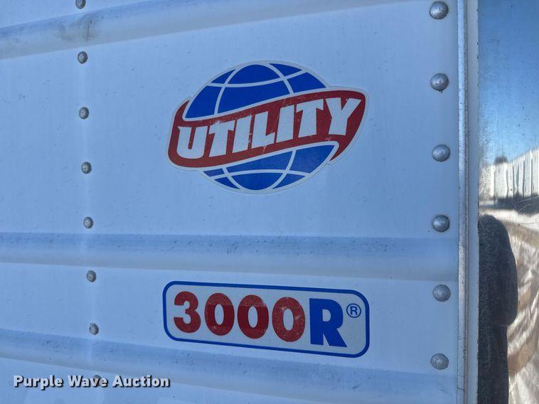 image for item LH9465 2005 Utility VS2RA refrigerated van trailer