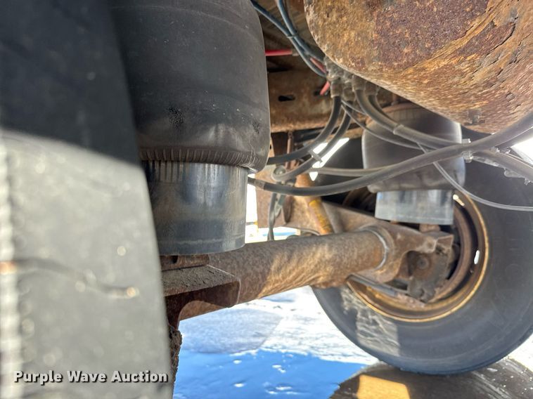 image for item LH9466 2004 Great Dane 7411TP-SA dry van trailer