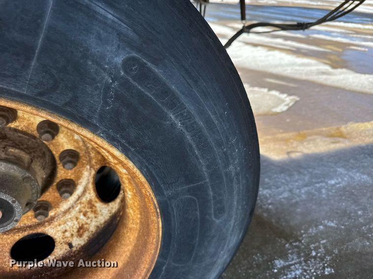 image for item LH9466 2004 Great Dane 7411TP-SA dry van trailer