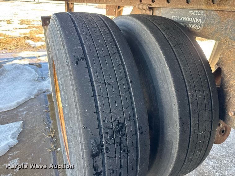 image for item LH9466 2004 Great Dane 7411TP-SA dry van trailer