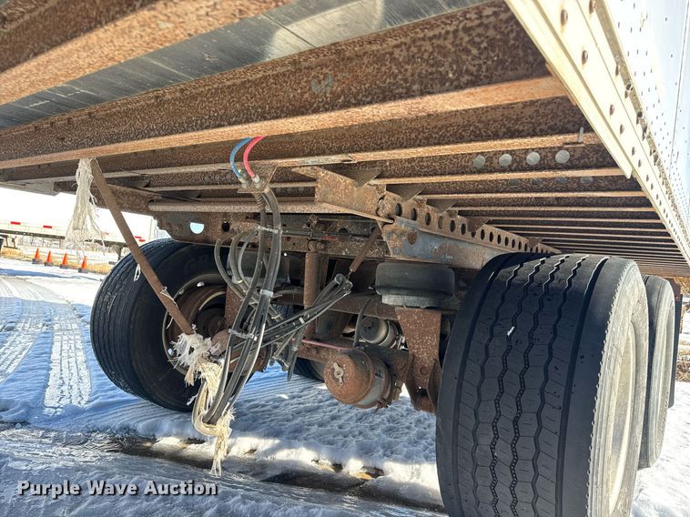 image for item LH9468 2005 Wabash dry van trailer