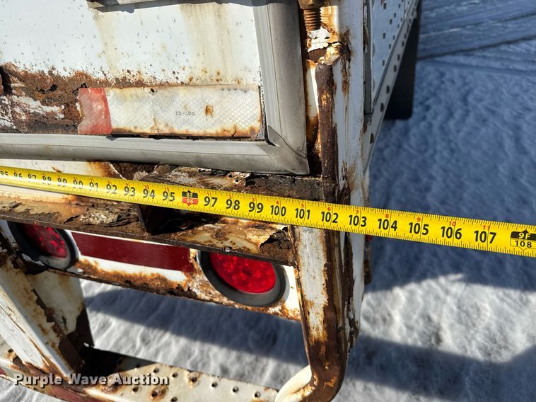 image for item LH9468 2005 Wabash dry van trailer