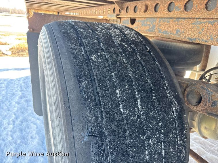 image for item LH9468 2005 Wabash dry van trailer