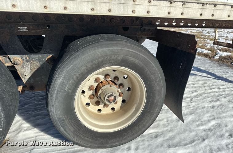 image for item LH9468 2005 Wabash dry van trailer