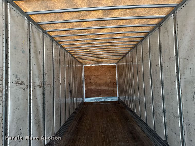 image for item LH9469 2013 Utility VS2DX dry van trailer