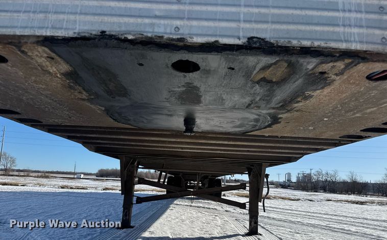 image for item LH9469 2013 Utility VS2DX dry van trailer