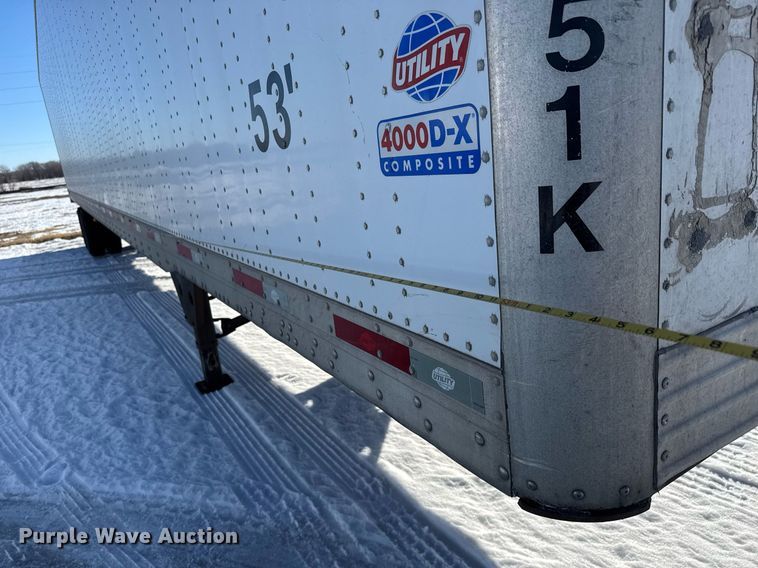 image for item LH9469 2013 Utility VS2DX dry van trailer