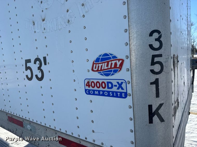 image for item LH9469 2013 Utility VS2DX dry van trailer