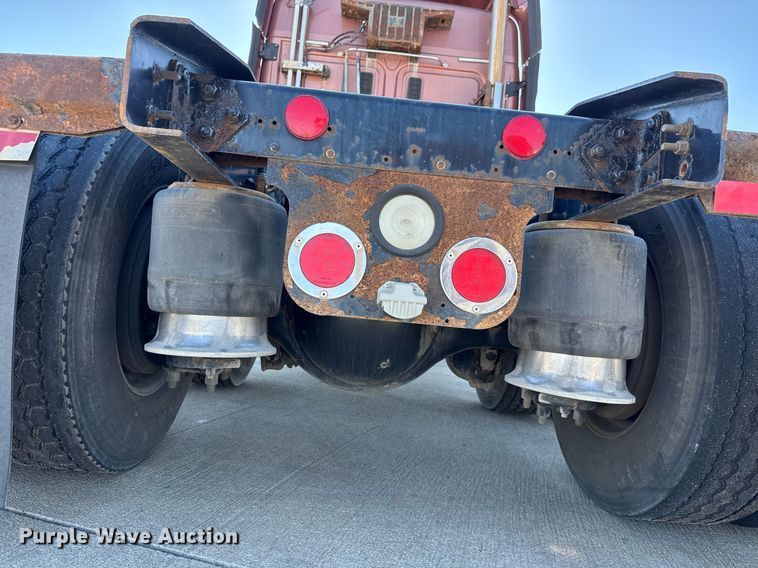 image for item LH9470 2012 Freightliner  Cascadia semi truck