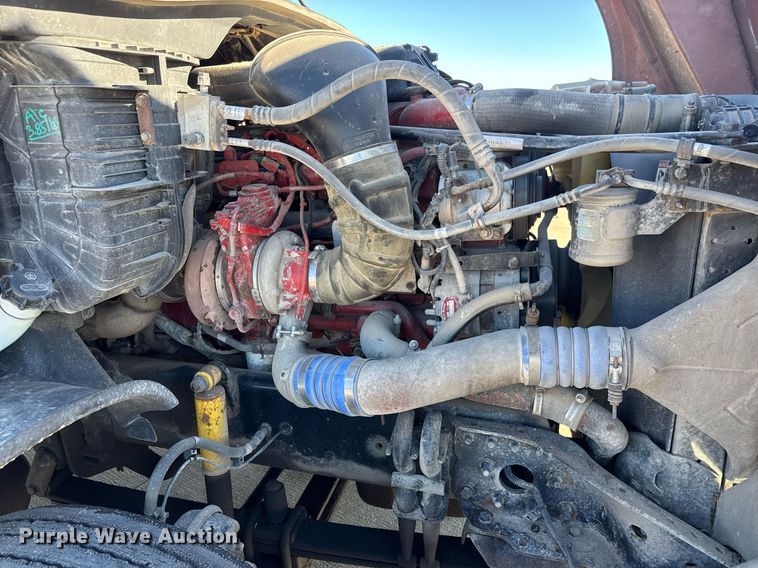 image for item LH9470 2012 Freightliner  Cascadia semi truck