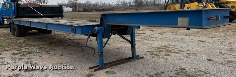 image for item LH9523 2013 Shop built flatbed trailer